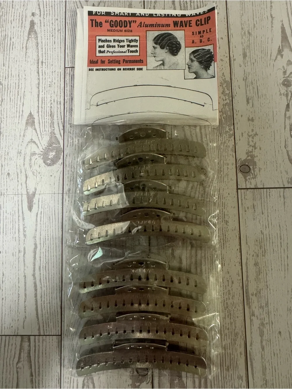 8 goody vintage wave clips